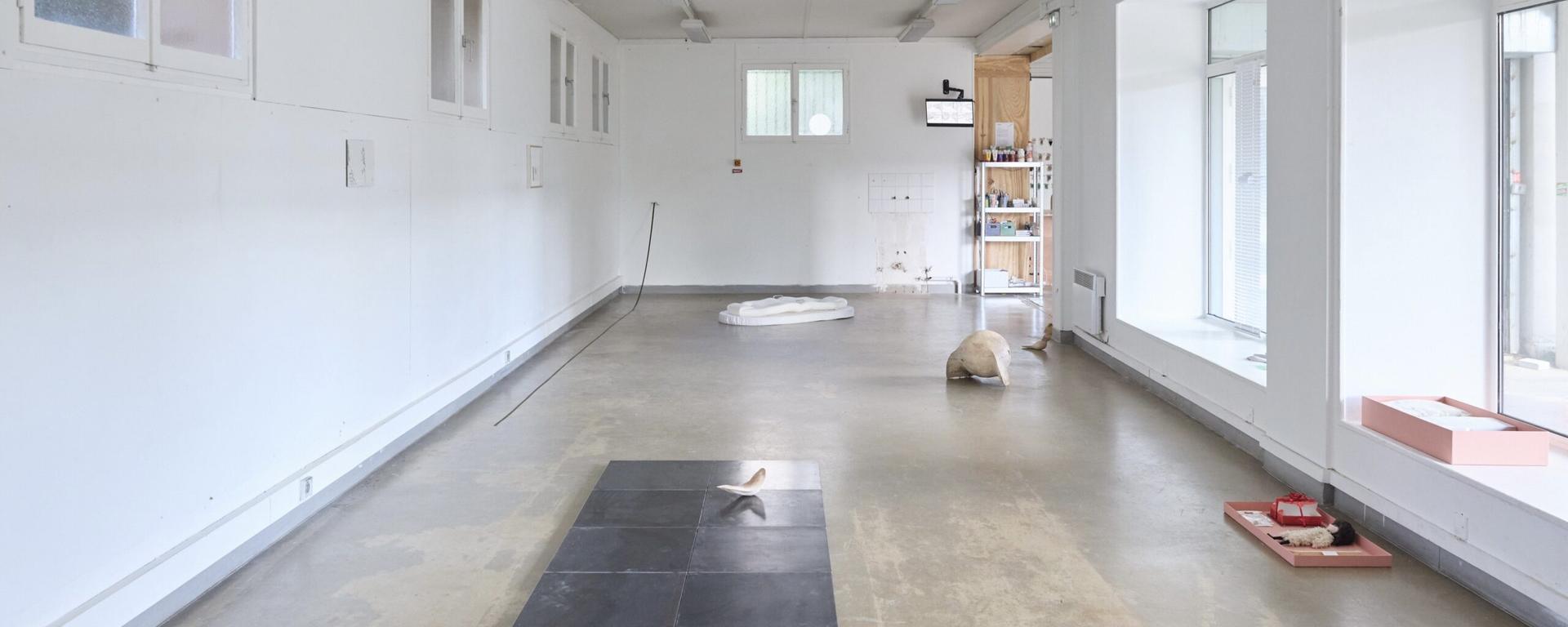 La terre retombe au soleil