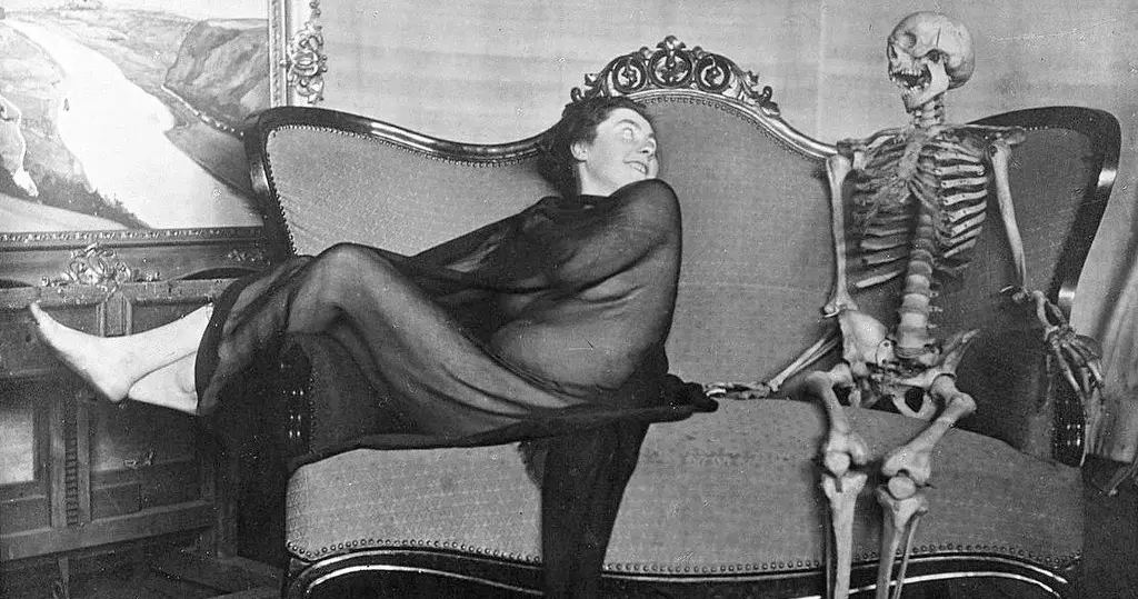 Revue Spectres Zone Critique