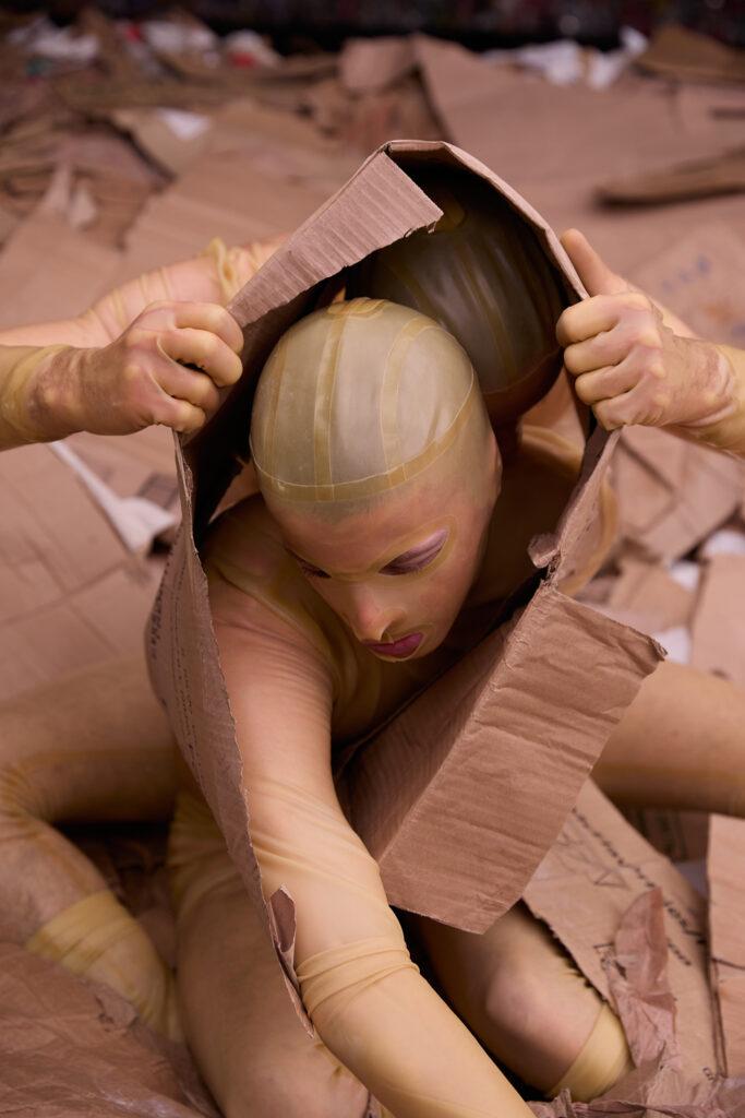 Skinless de Théo Mercier