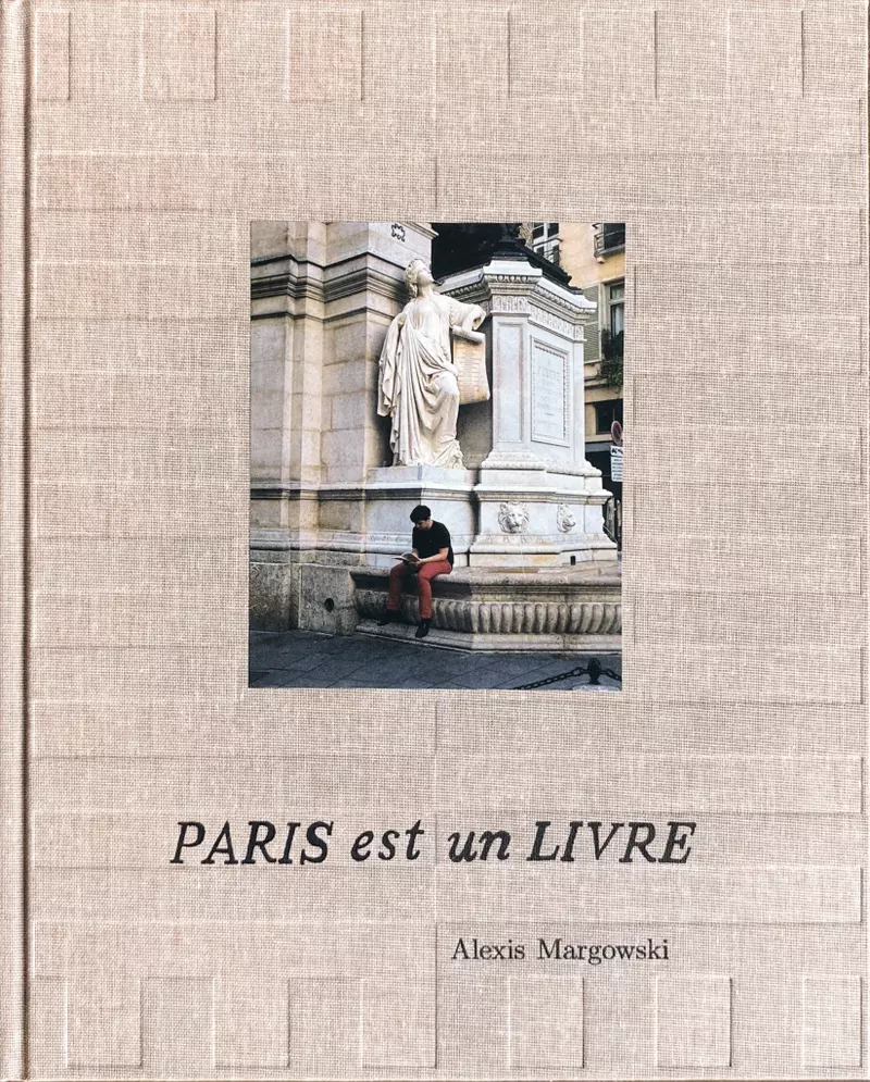 Paris est un livre